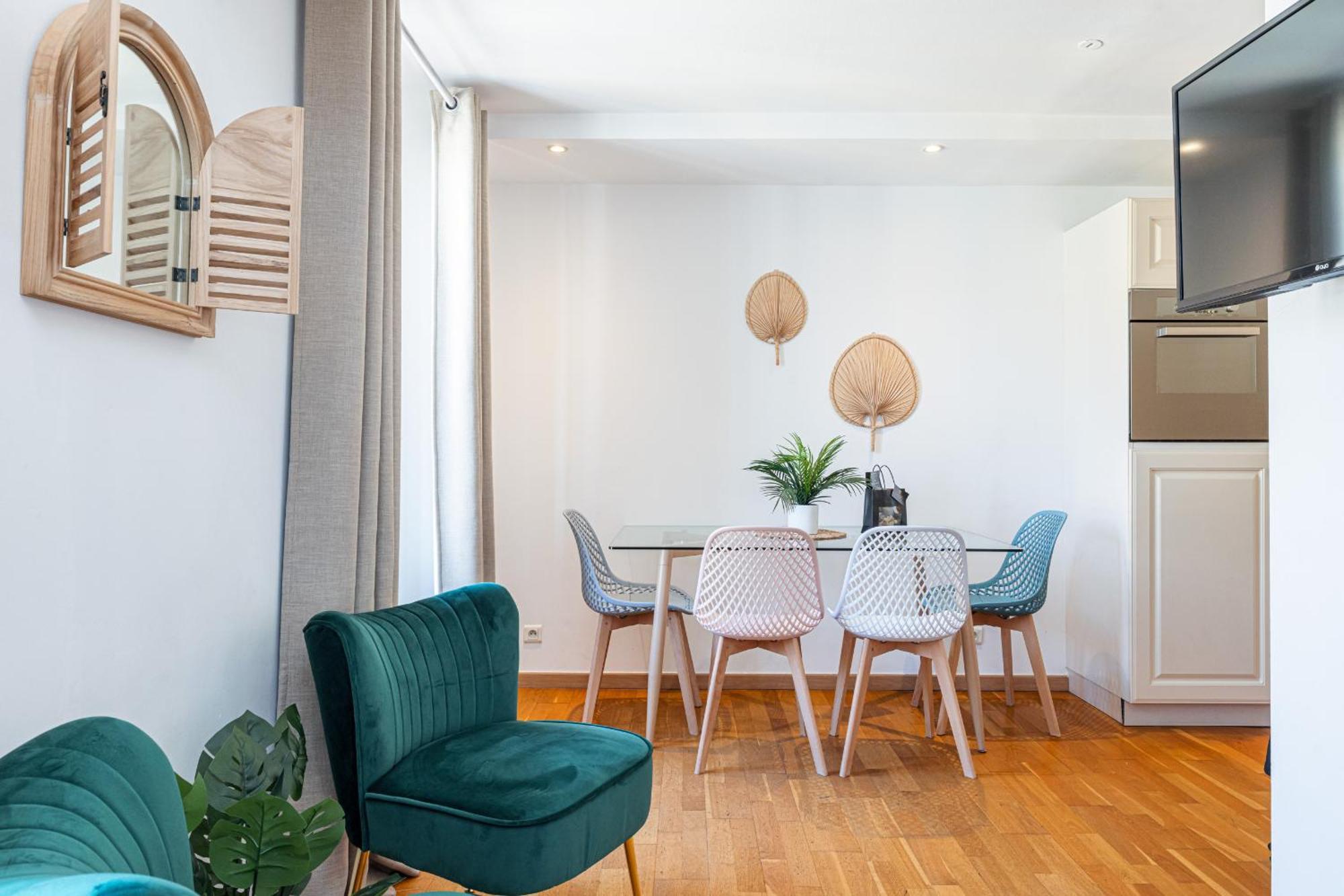 Massena Street - 1 Bdr Duplex With Ac & Parking Apartment Nisa Exterior foto