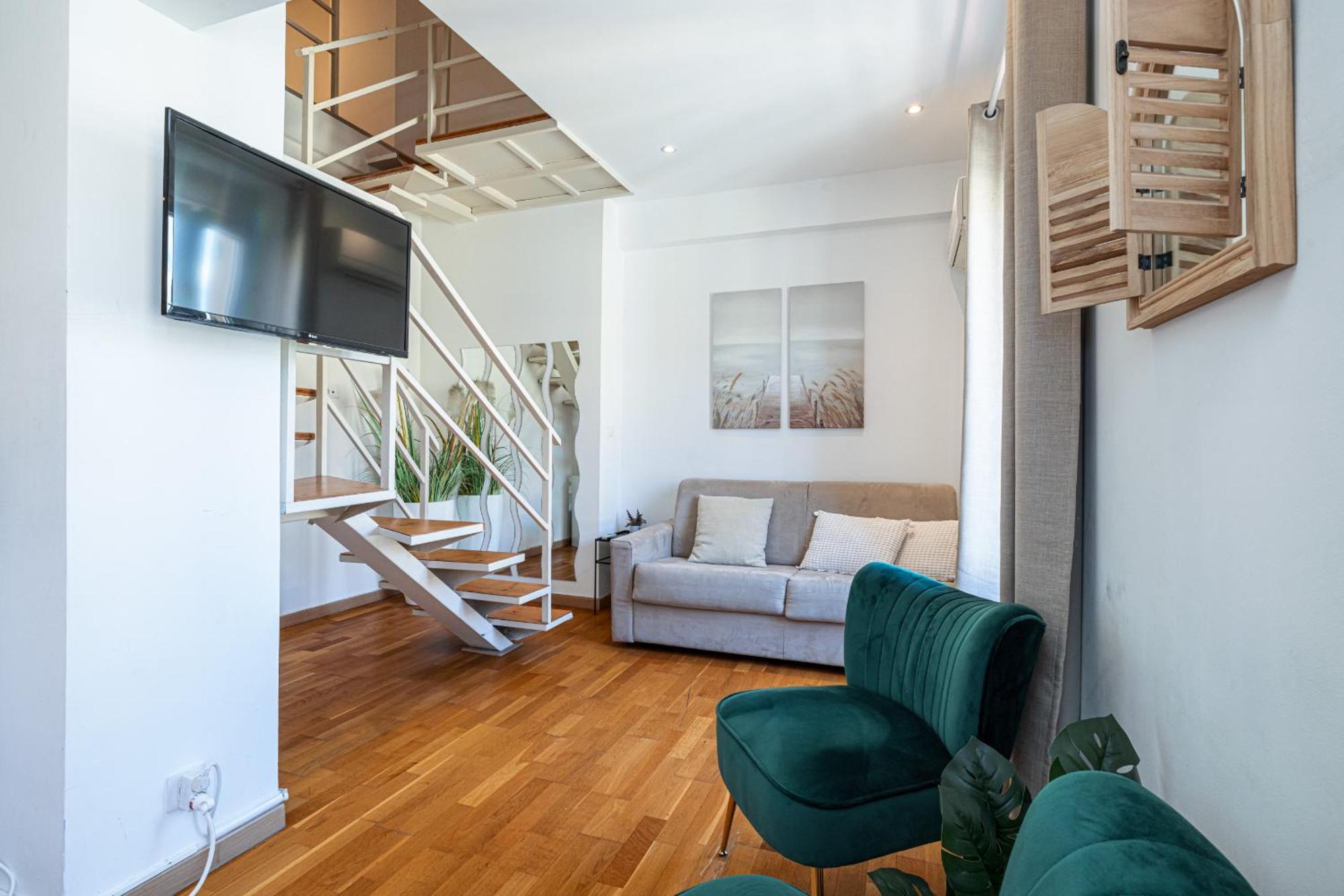 Massena Street - 1 Bdr Duplex With Ac & Parking Apartment Nisa Exterior foto