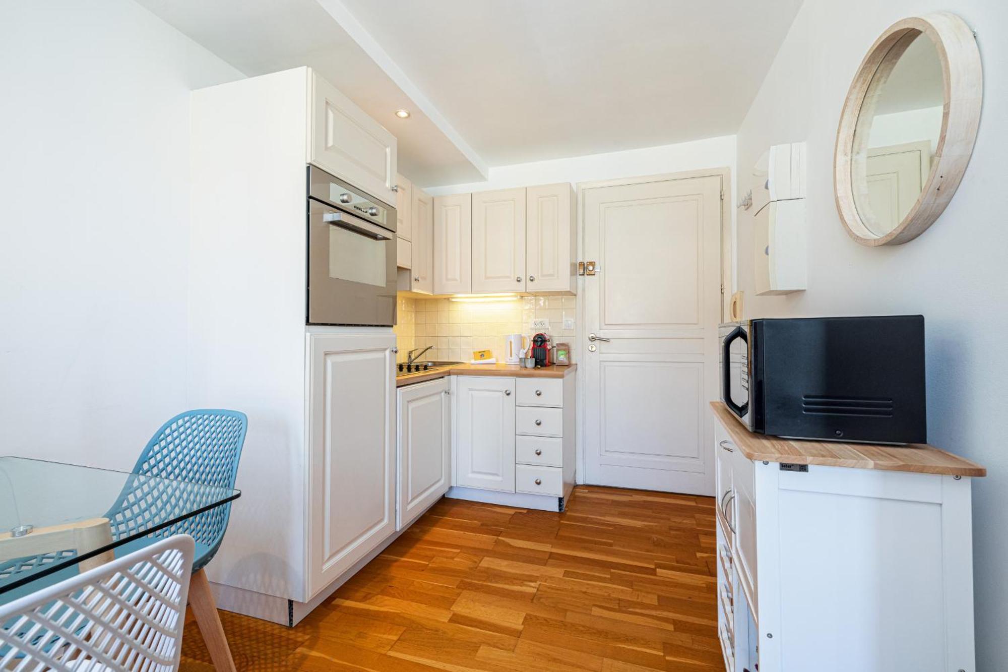 Massena Street - 1 Bdr Duplex With Ac & Parking Apartment Nisa Exterior foto