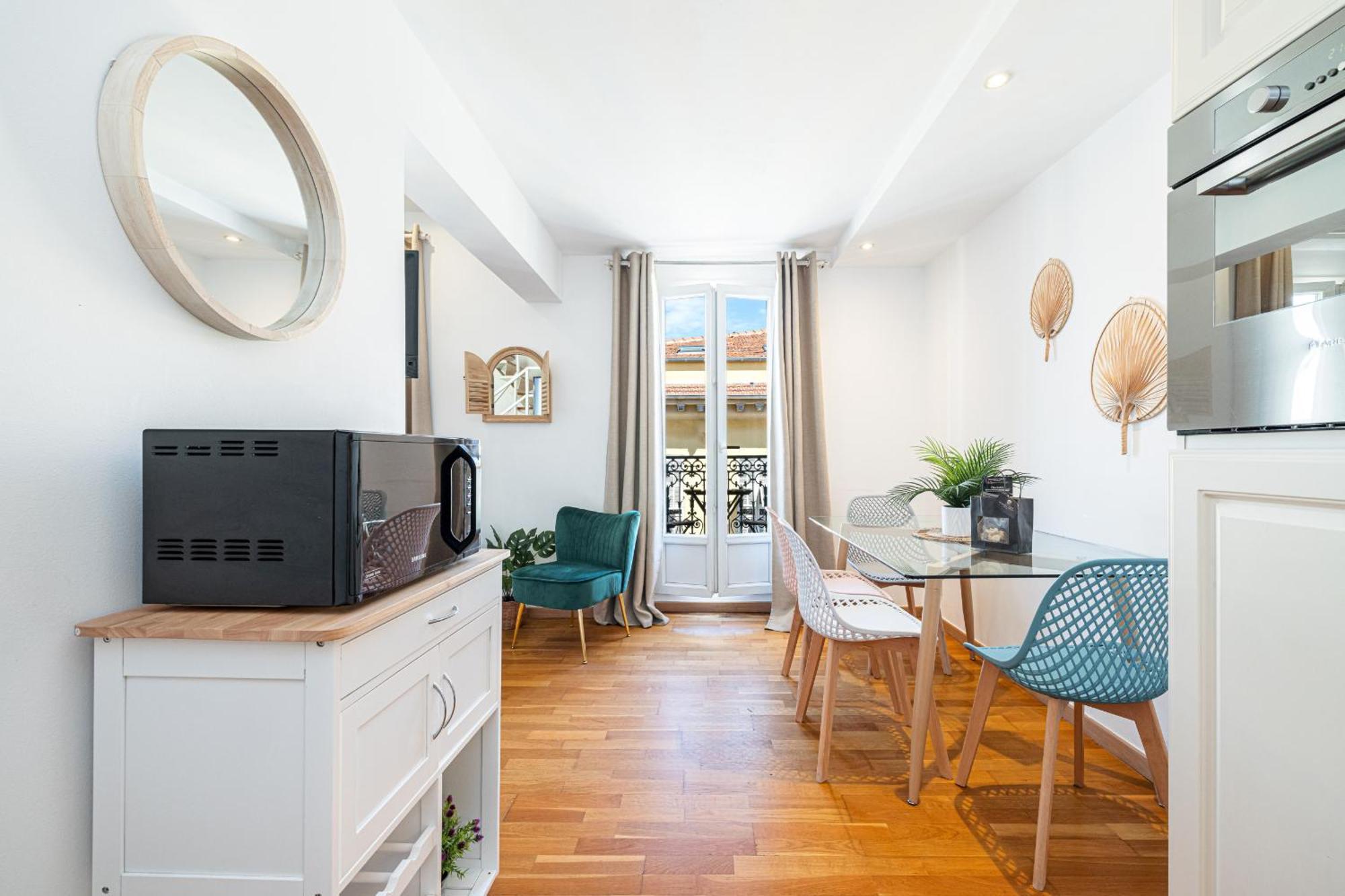 Massena Street - 1 Bdr Duplex With Ac & Parking Apartment Nisa Exterior foto
